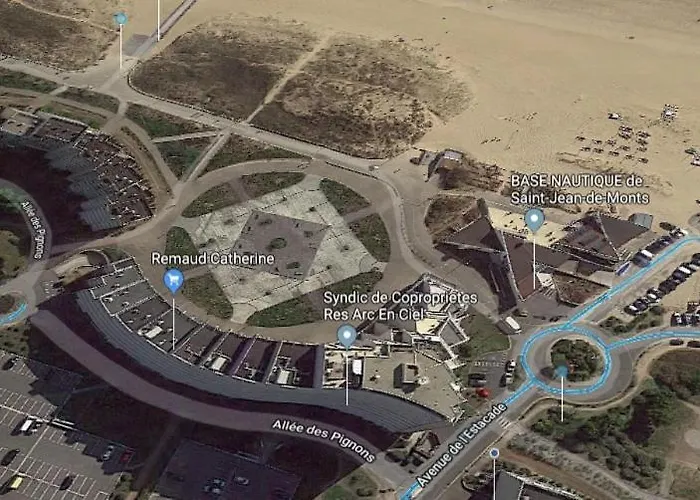 Studette Acces * סן ז'אן דה מון